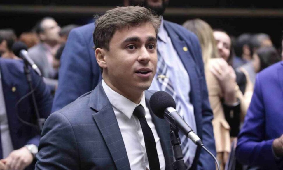 Deputado federal Nikolas Ferreira criticou a decisão do governo federal por determinar que fintechs e organizações financeiras monitorem transferência maiores que R$ 5 mil no PIX - (crédito: Vinicius Loures/Câmara dos Deputados)