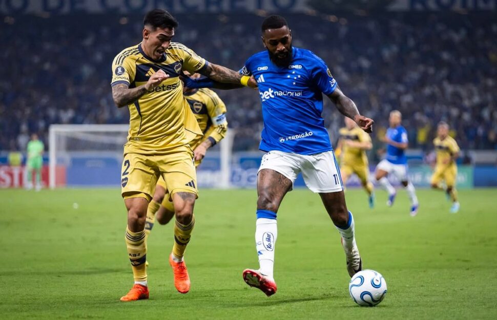 Cruzeiro vence o Boca Juniors no fim e entra na briga pela classificação na Libertadores